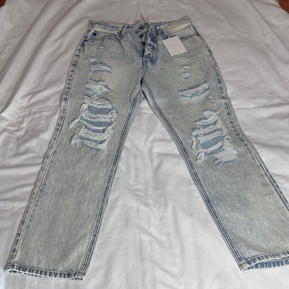 KanCan Light Wash Distressed Jeans